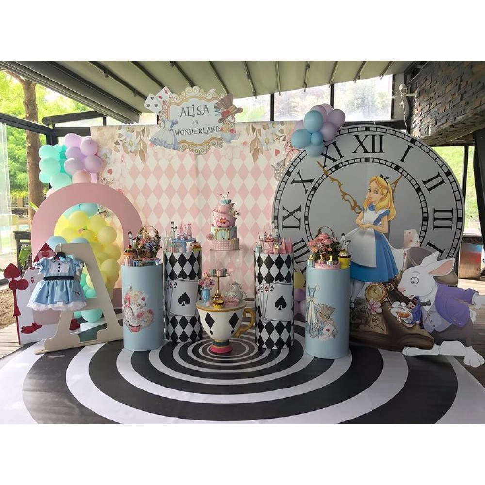 Wonderland 1 Yaş Doğum Günü Kız Çocuğu Parti Konsepti